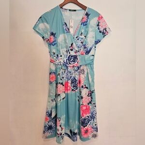 Womens Summer Short Sleeve V Neck Floral Short Party Dress with Pockets Medium